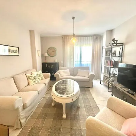 Apartament Calu Homes Duplex Cerca Playa De Huelin Malaga